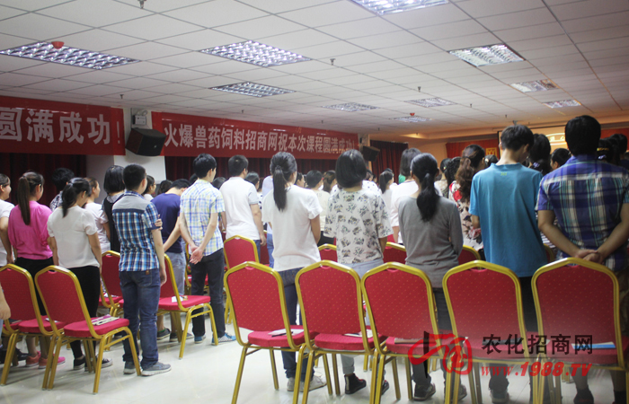 向目標(biāo)邁進的路上,要敢于向打擊者說“不”