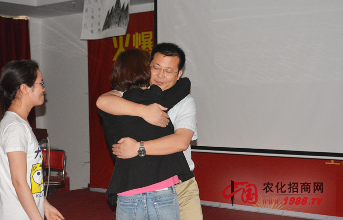 全力以赴,與團(tuán)隊(duì)共成長(zhǎng)