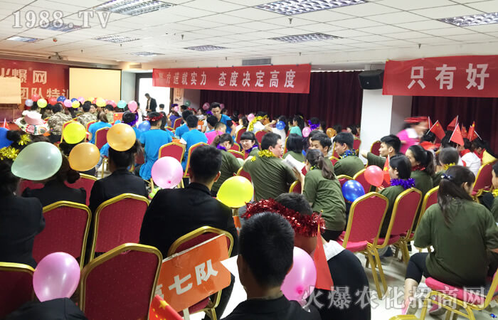 “堅硬”的社會容不下眼淚