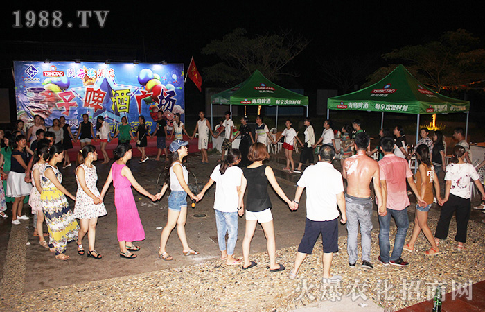 感恩公司 給我平臺(tái)