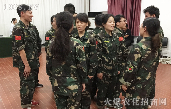 越努力,越幸運(yùn),認(rèn)識自我,不斷成長