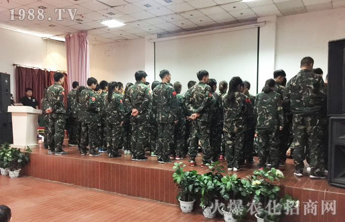 沒有比腳更長的路,堅(jiān)持就是勝利