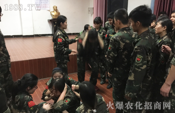 動(dòng)能覺醒,自我突破,勇于改變!