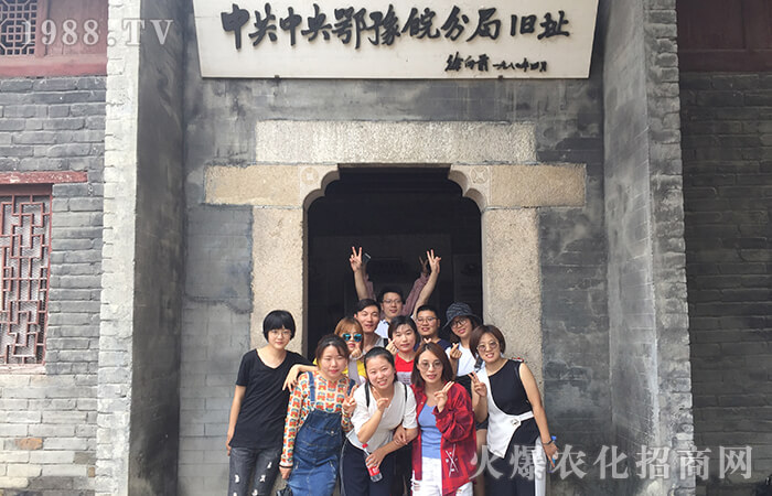 薪火傳遞,歷史不會(huì)被忘記